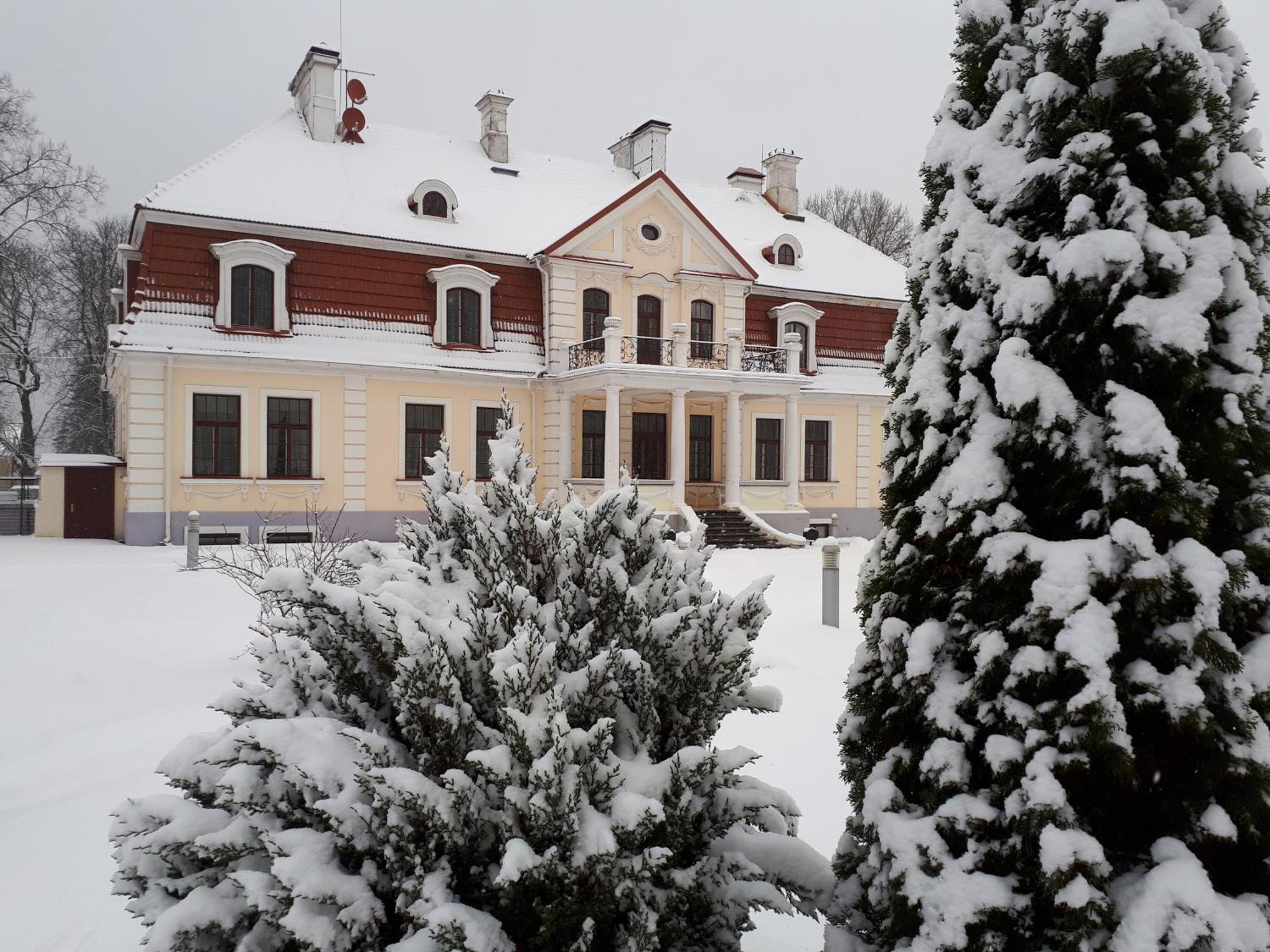 Sventes Muiza Hotel Exterior photo
