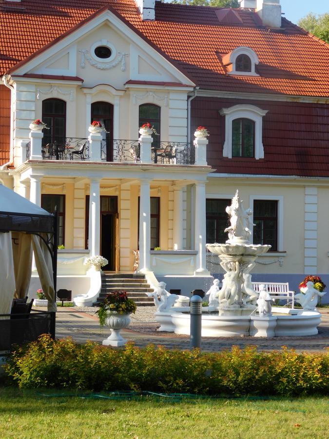 Sventes Muiza Hotel Exterior photo